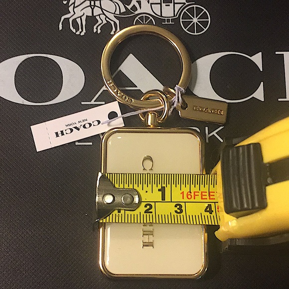 💥HP💥COACH - HORSE & CARRIAGE BAG CHARM/ KEYCHAIN - Picture 8 of 11